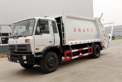 选购垃圾车时，东风145系列车型和东风153系列车