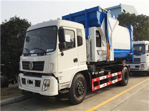 热销推荐-东风145拉臂式垃圾车CLW5162ZXXT5
