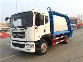 热销推荐-东风D9压缩式垃圾车CLW5165ZYSD5